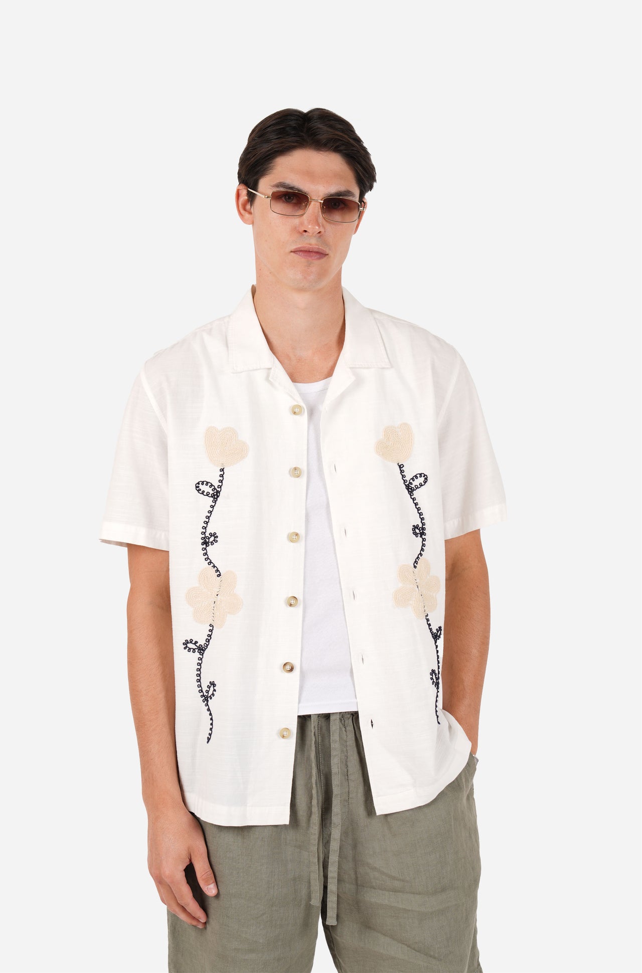 Short Sleeve Embroidered Flower Shirt Natural