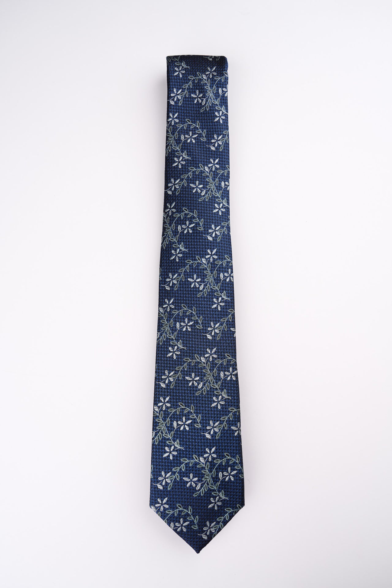 Navy Outline Floral Tie