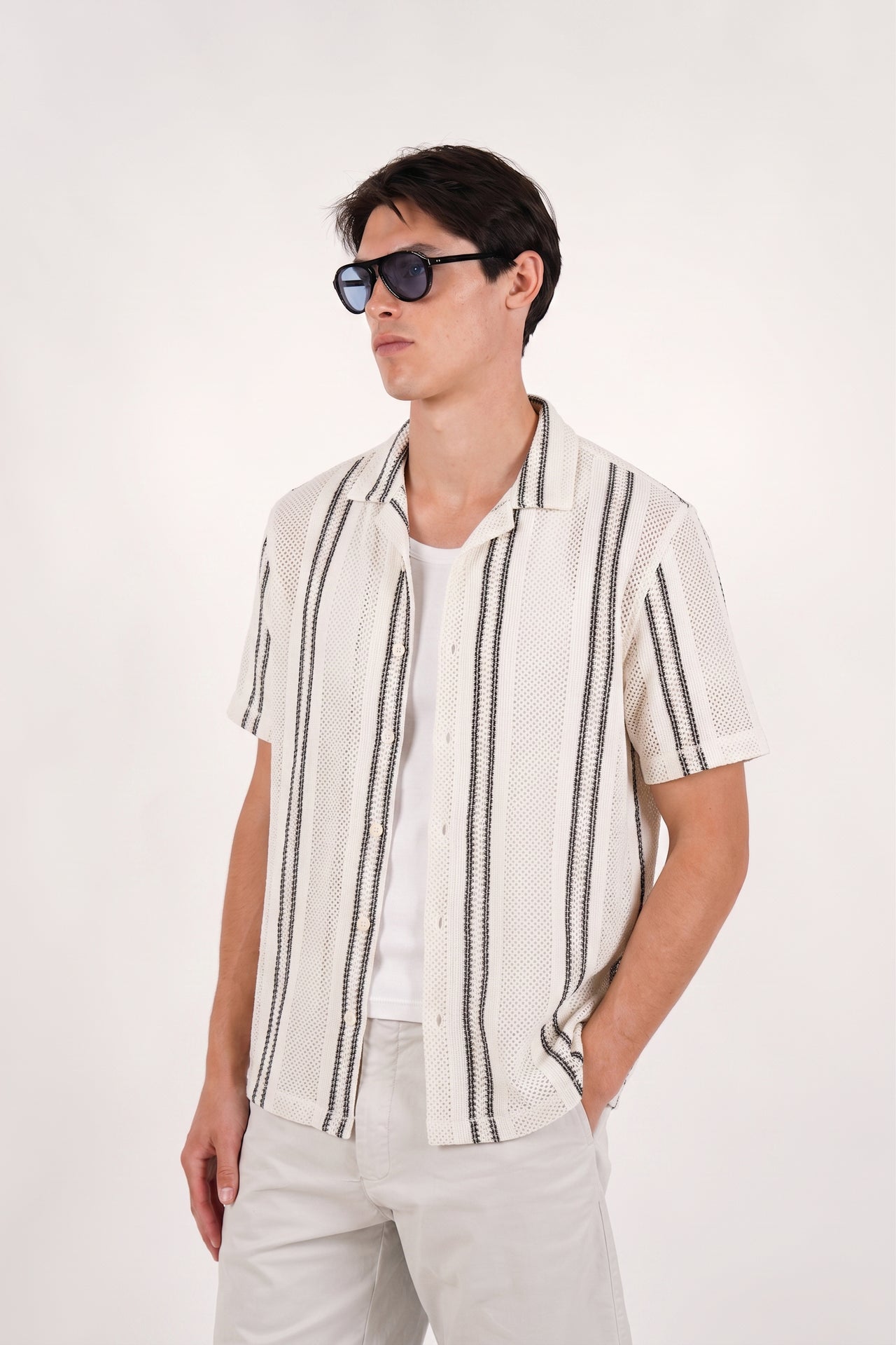 Short sleeve crochet stripe knitted shirt white