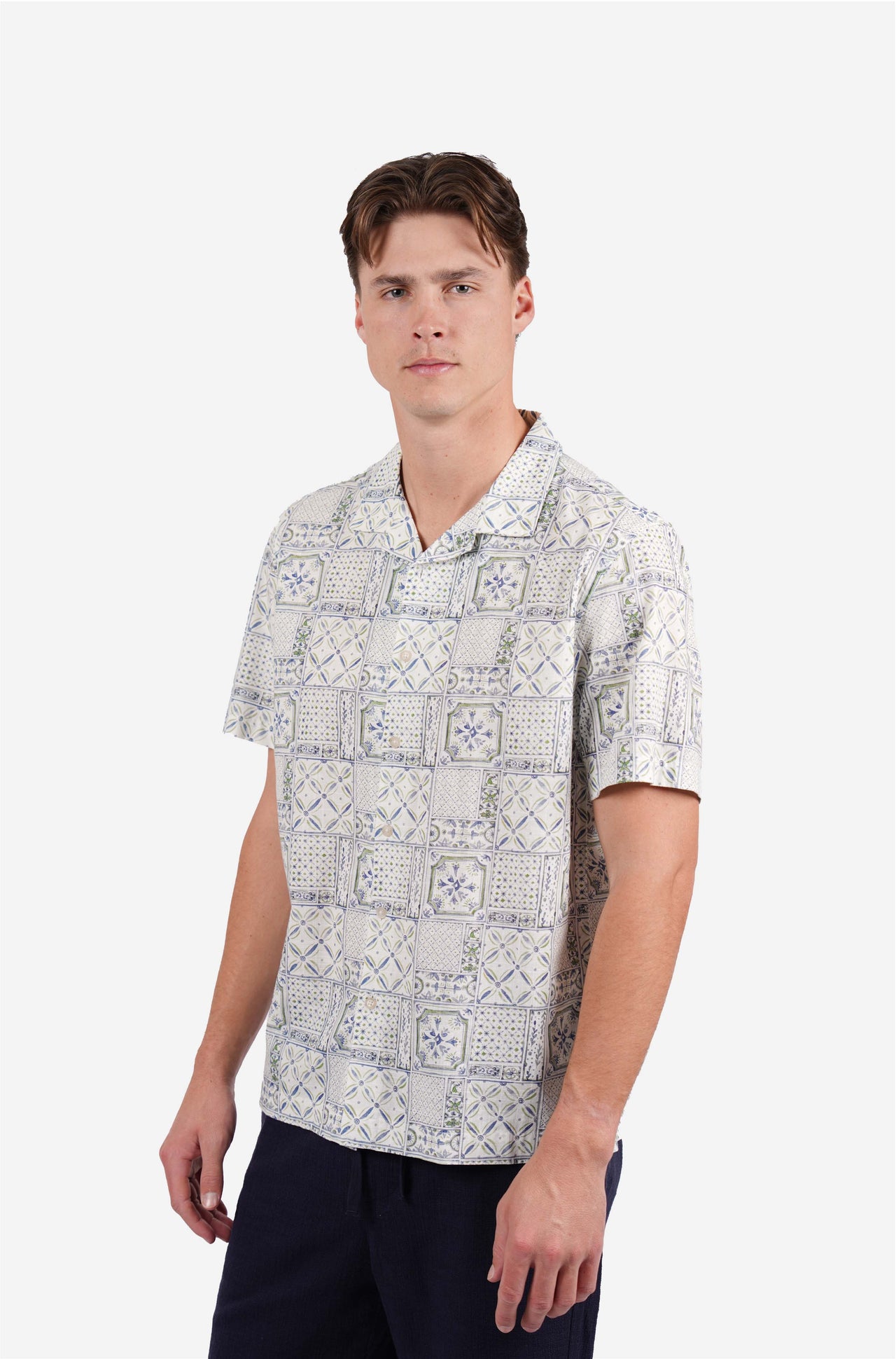 Short sleeve tile print shirt blue/green