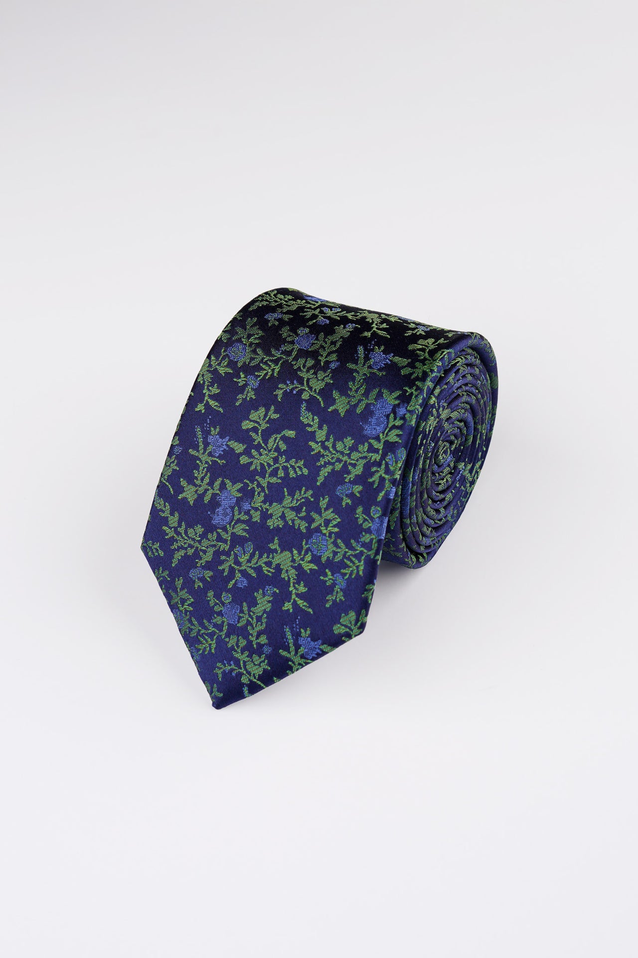 Green Trailing Floral Tie