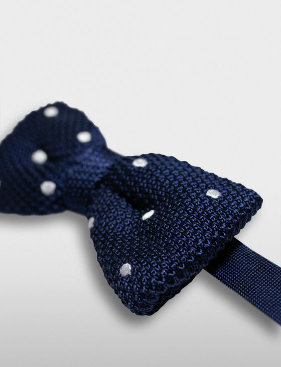 Knitted Spot Bow Tie